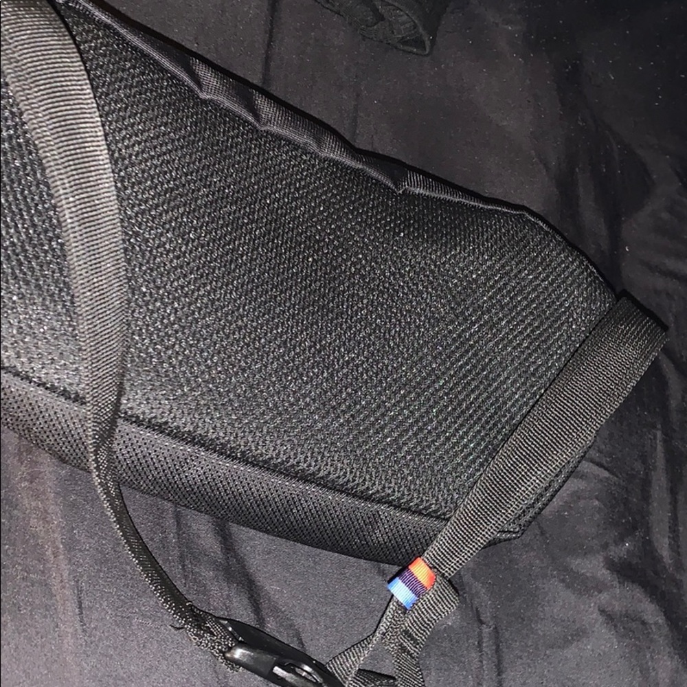 Fannie pack - Picture 2 of 2